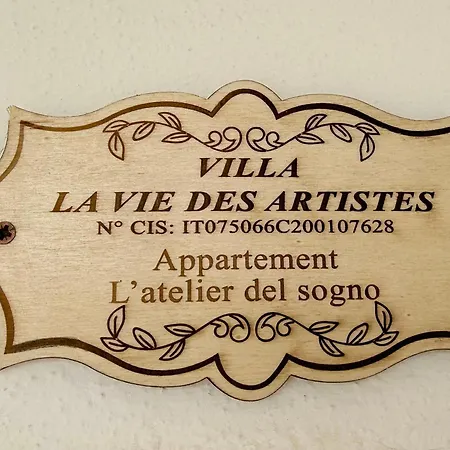 B&B - La Vie Des Artistes *