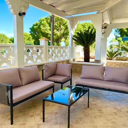 - La Vie Des Artistes B&B